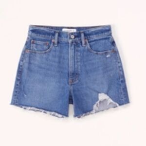 Abercrombie & Fitch High Rise 4” Mom Shorts